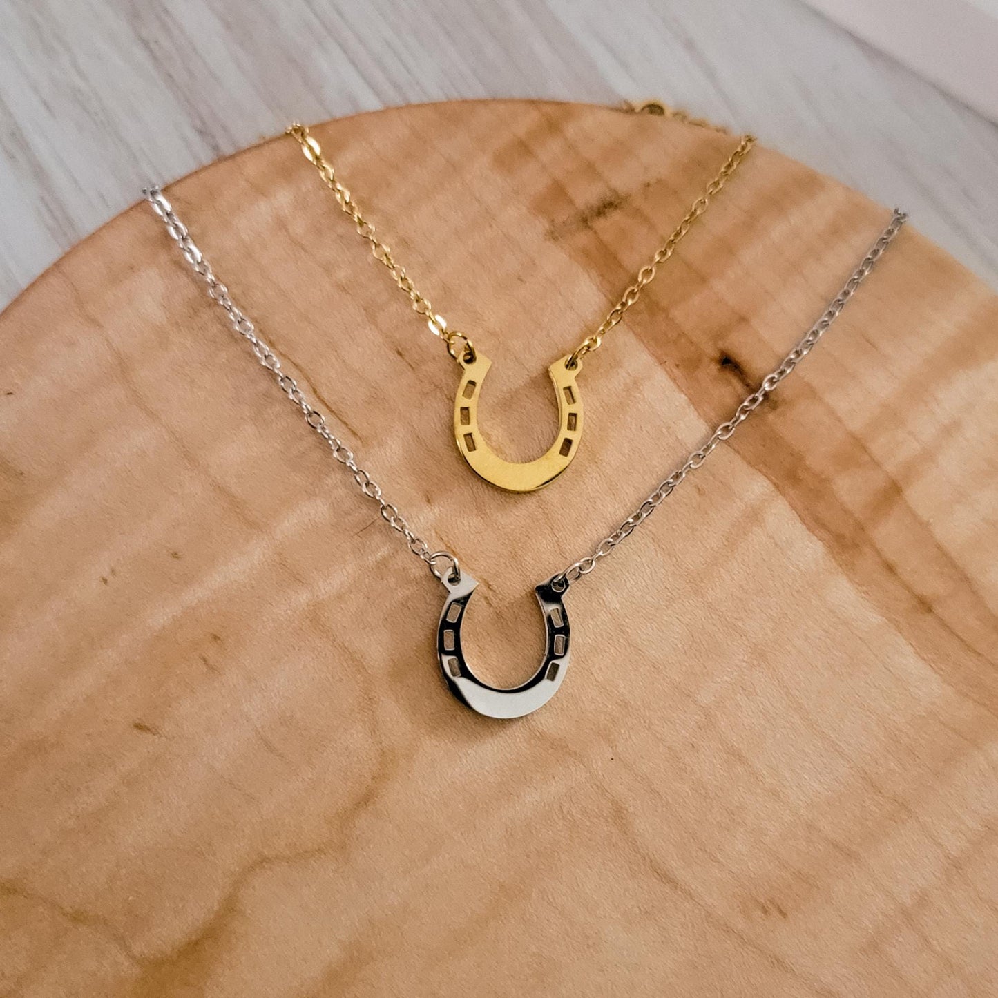 Horseshoe Necklace (Silver or Gold), 1 Total, Metal Blank #120