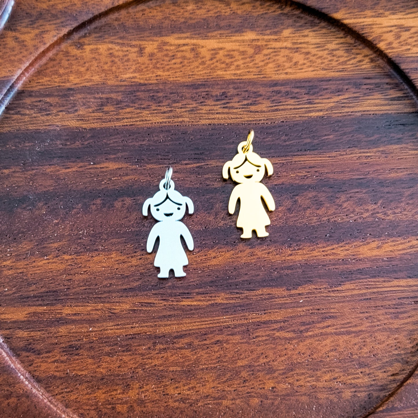 Girl Charms with Attached Jump Rings (Silver or Gold), 5 Total, Metal Blank #147