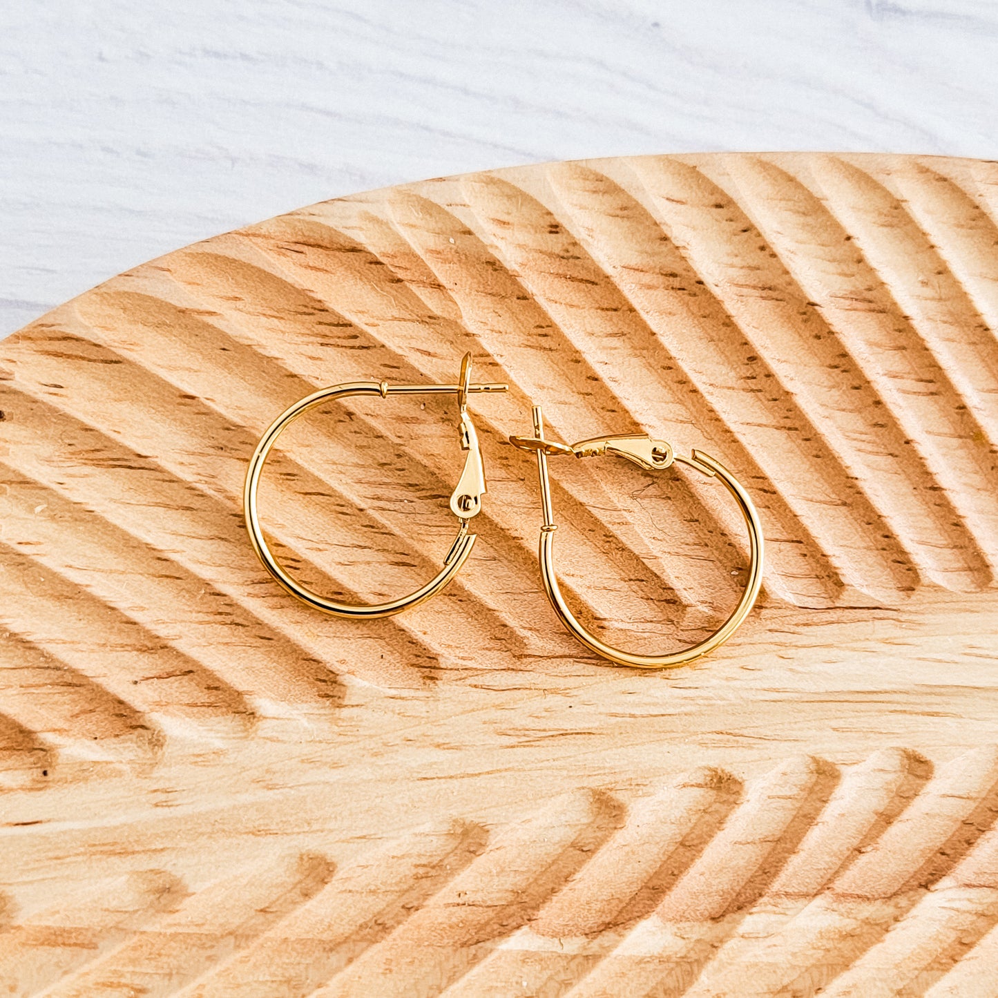 Premium Gold 20mm Leverback Stainless Steel Hoop (1.2mm Wide), 10 Pieces, Hoop #1
