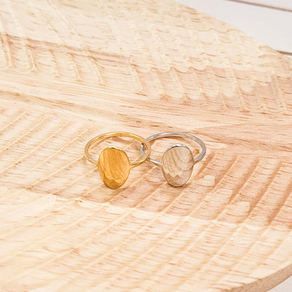 Centered Oval Ring (Silver or Gold, Sizes 6-10), 1 Total, Metal Blank #158