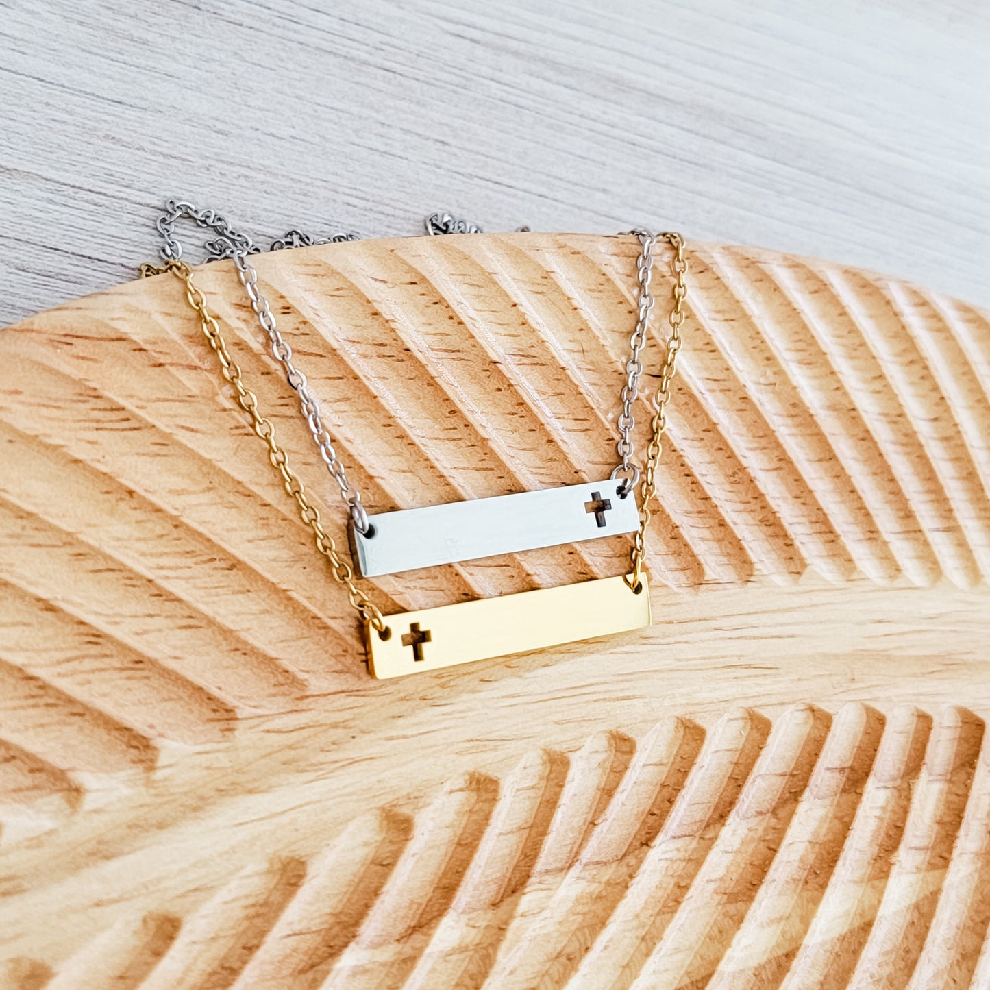 Cross Cutout Horizontal Bar Necklace (Silver or Gold), 1 Total, Metal Blank #180