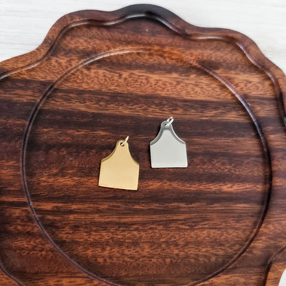 Cow Tag Pendants with Attached Jump Rings (Silver or Gold), 5 Total, Metal Blank #219