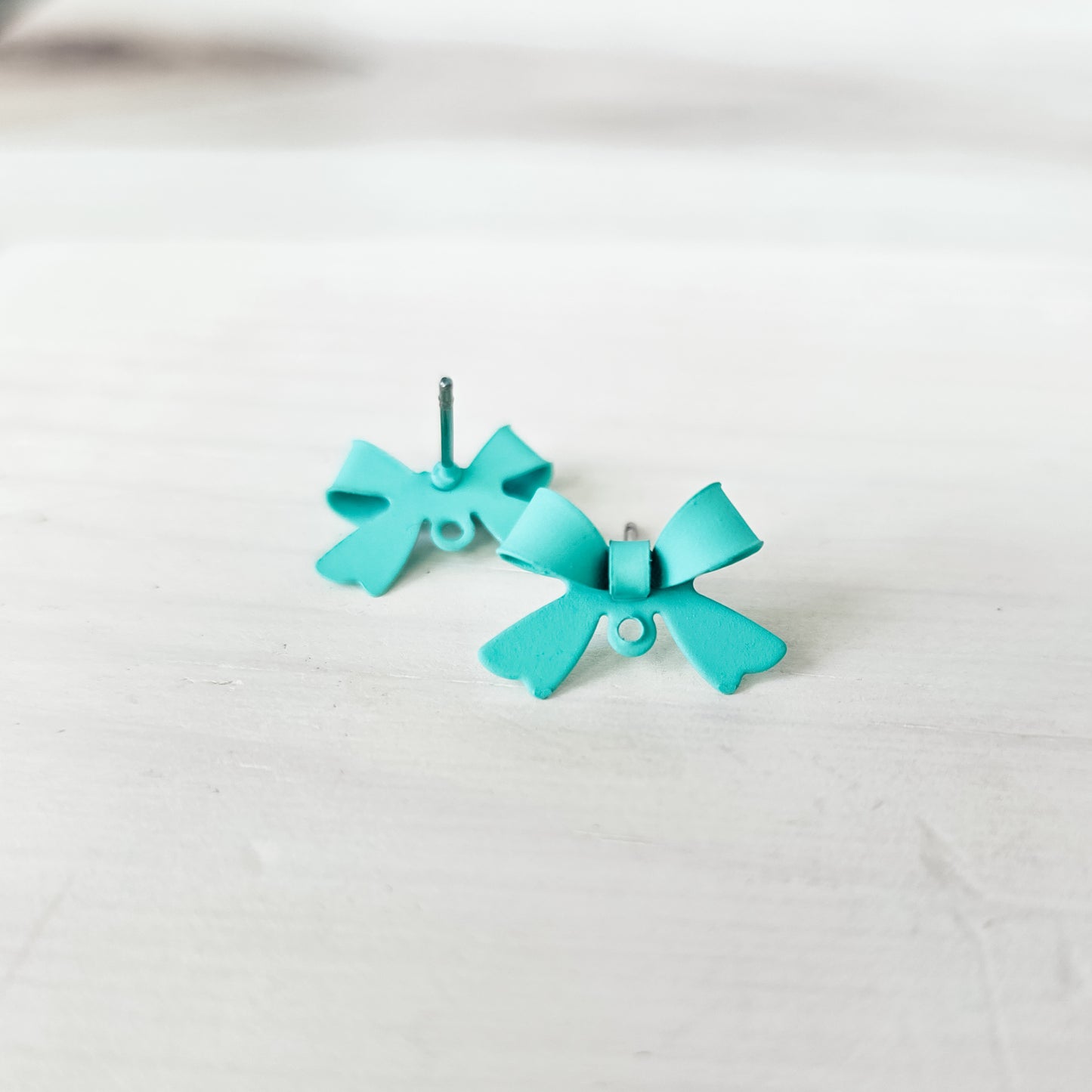 Coastal Teal Stainless Steel Bow Stud Connector, 10 Pieces, Bow #70