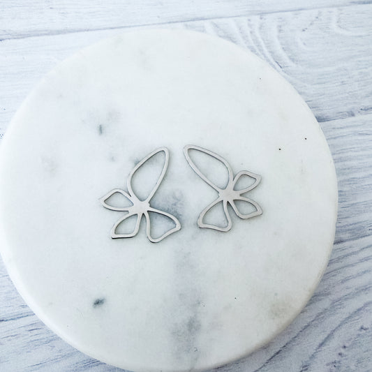 Silver Open Butterfly Brass Pendant, 10 Pieces, Charm #117