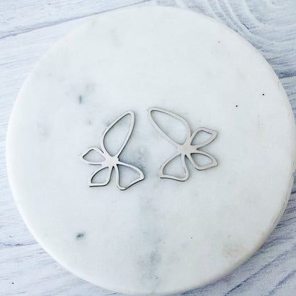 Silver Open Butterfly Brass Pendant, 10 Pieces, Charm #117