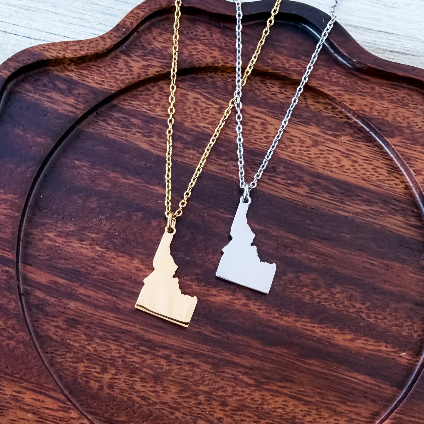 Idaho Pendant Necklace (Silver or Gold), 1 Total, Metal Blank #220