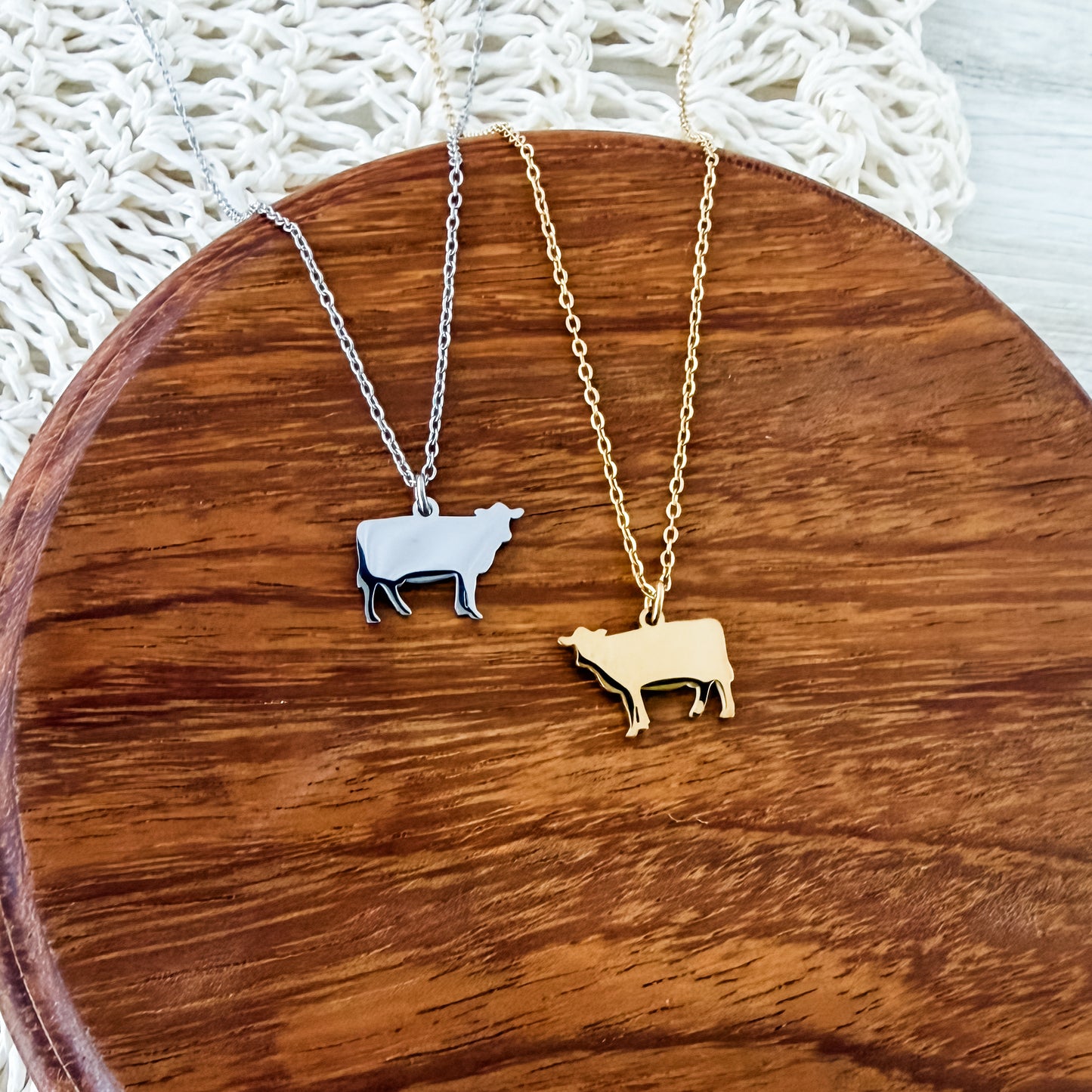 Cow Pendant Necklace (Silver or Gold), 1 Total, Metal Blank #230