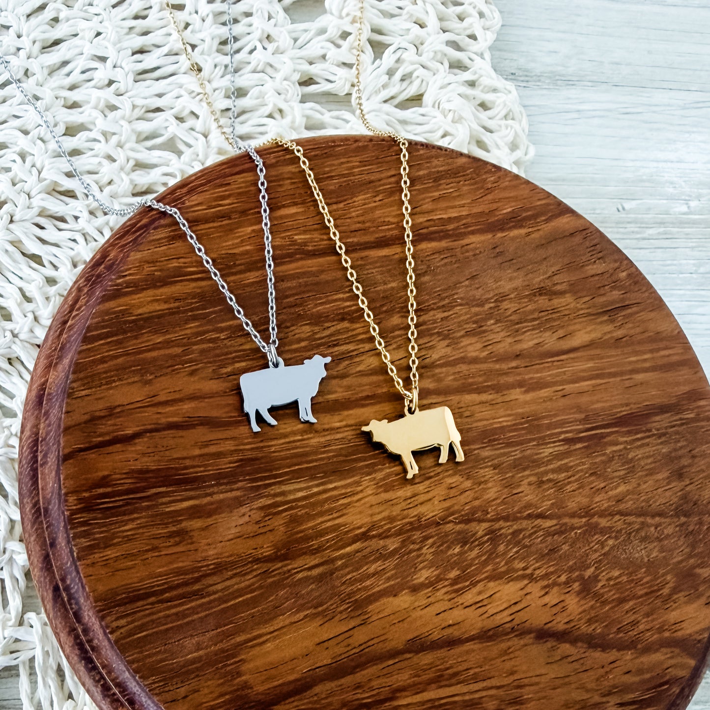 Cow Pendant Necklace (Silver or Gold), 1 Total, Metal Blank #230