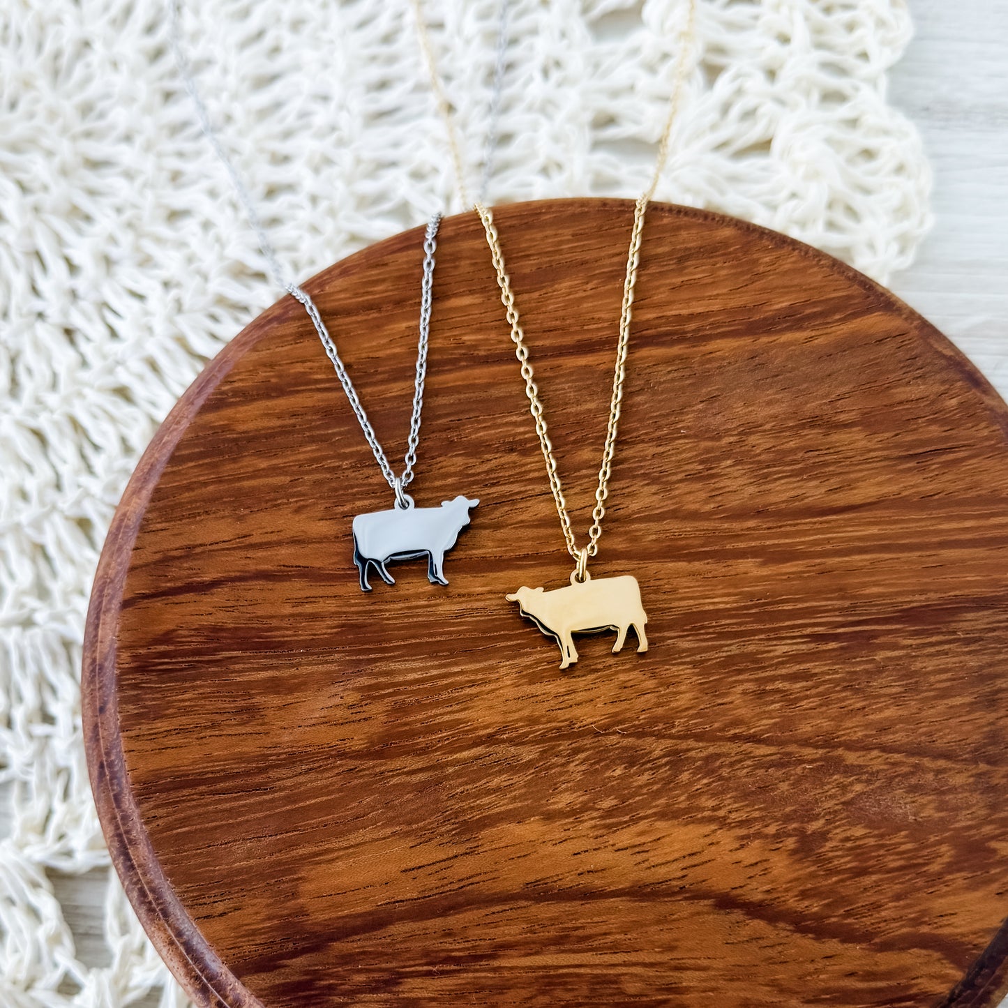 Cow Pendant Necklace (Silver or Gold), 1 Total, Metal Blank #230