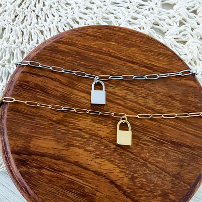 Petite Lock Paperclip Chain Bracelet (Silver or Gold), 1 Total, Metal Blank #232