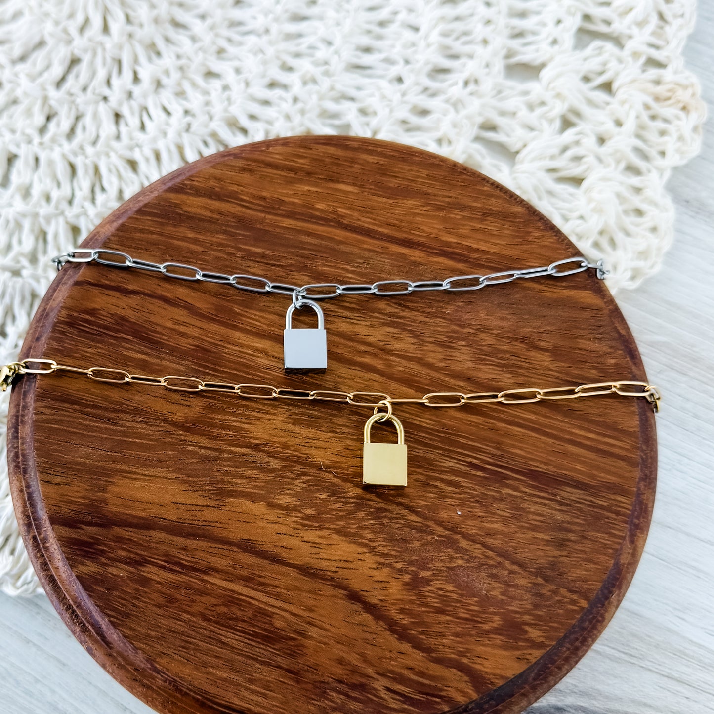 Petite Lock Paperclip Chain Bracelet (Silver or Gold), 1 Total, Metal Blank #232