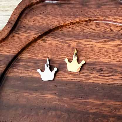 Tiny Crown Charms with Attached Jump Rings (Silver or Gold), 5 Total, Metal Blank #243