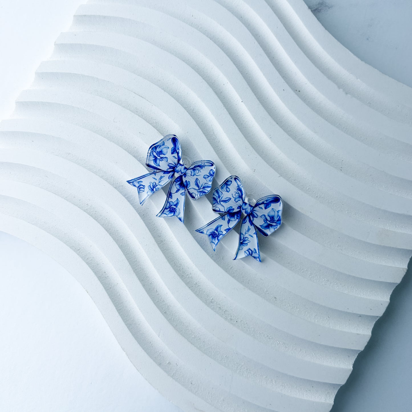 Petite Chinoiserie Floral Bow Earring Blank (1 Pair), Acrylic Print & Cut, Laser Blank #73