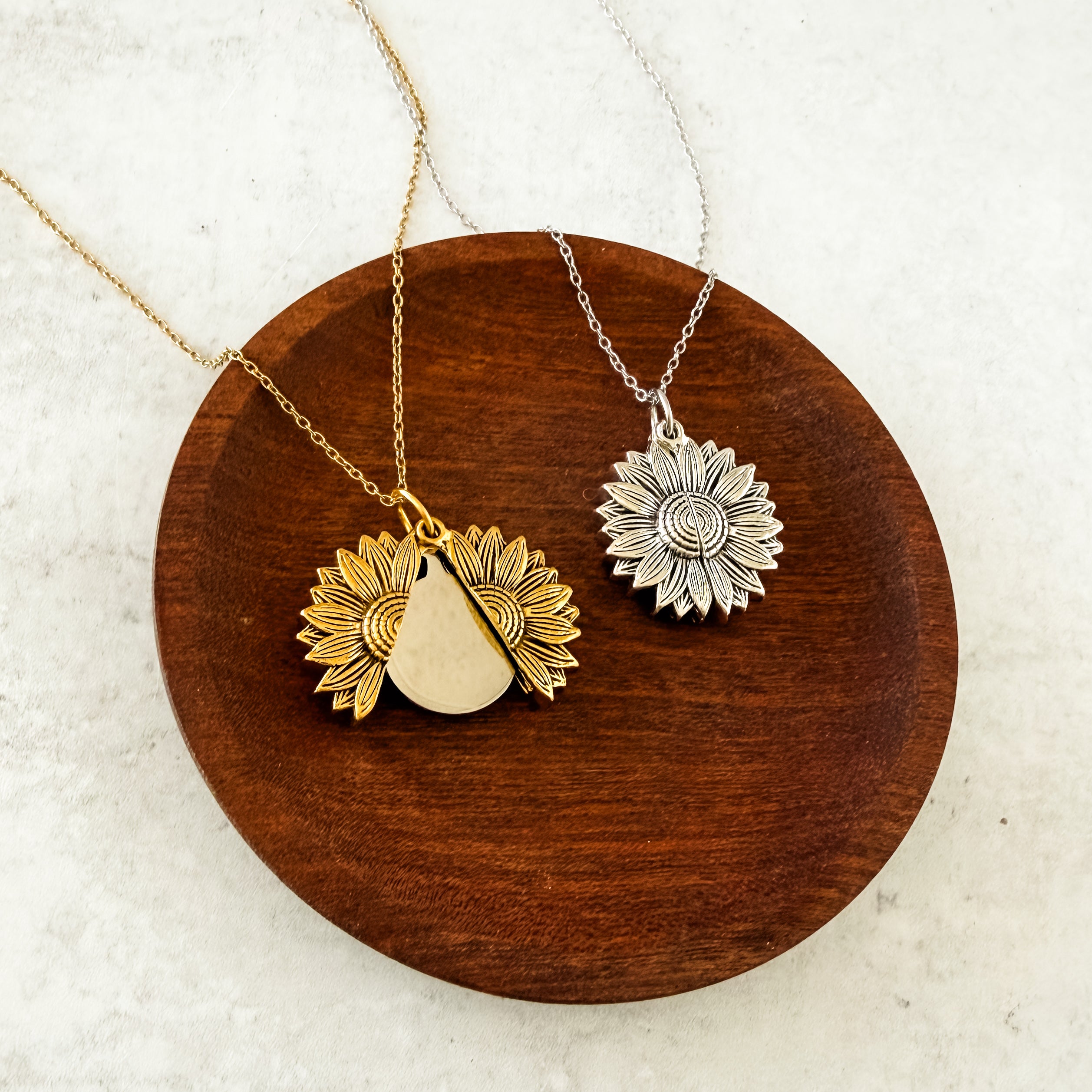 Sunflower Reveal Necklace (Silver or Gold), 1 Total, Metal Blank