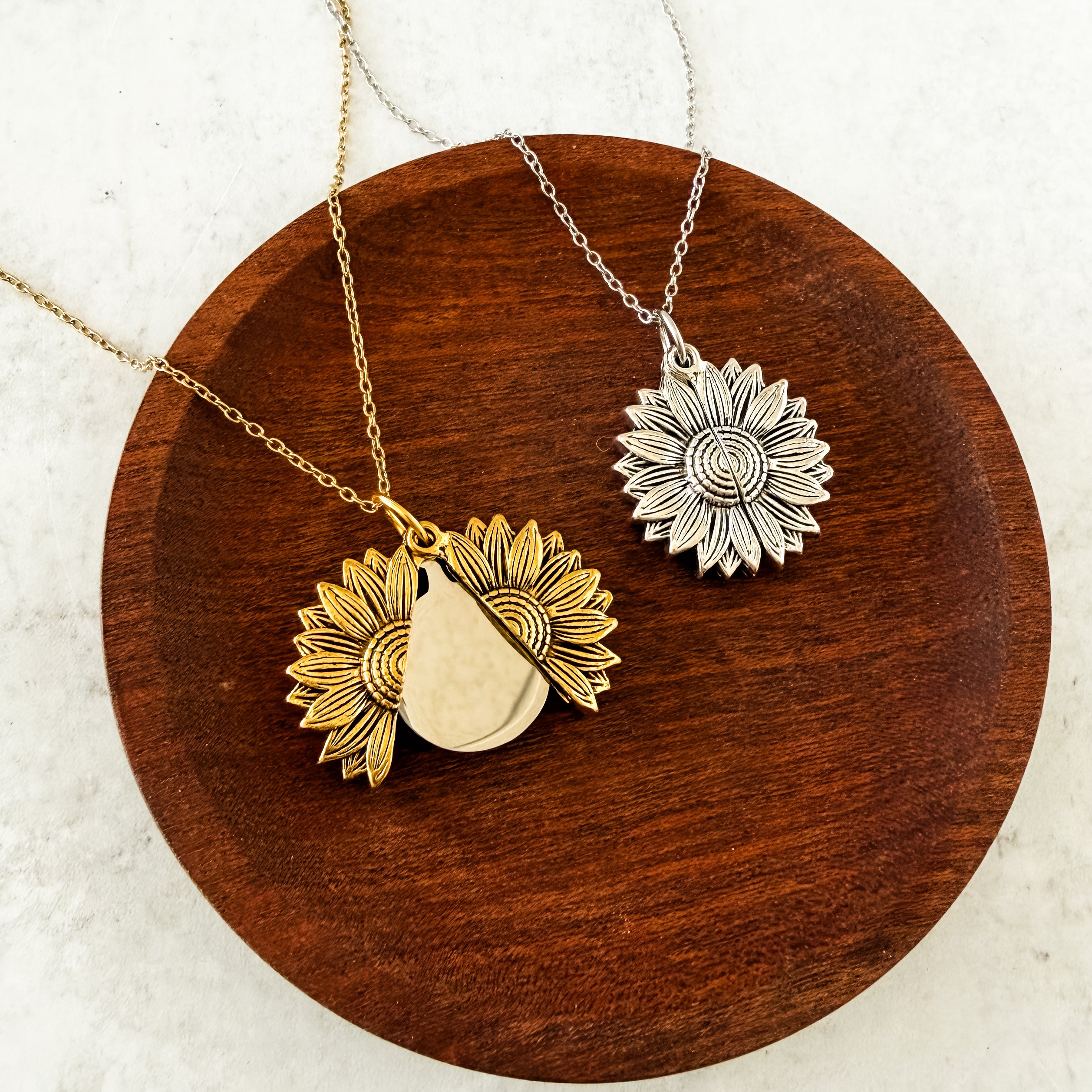 Sunflower Reveal Necklace (Silver or Gold), 1 Total, Metal Blank