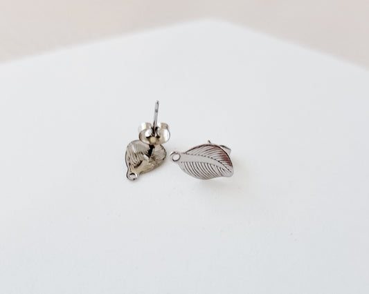 Silver Engraved Leaf Stud Connector with Loop (Stainless Steel), 10 Pieces, Stud #20