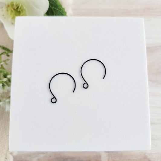 Black Stainless Steel Round Ear Wires 2.5mm Hole, 20 Pieces
