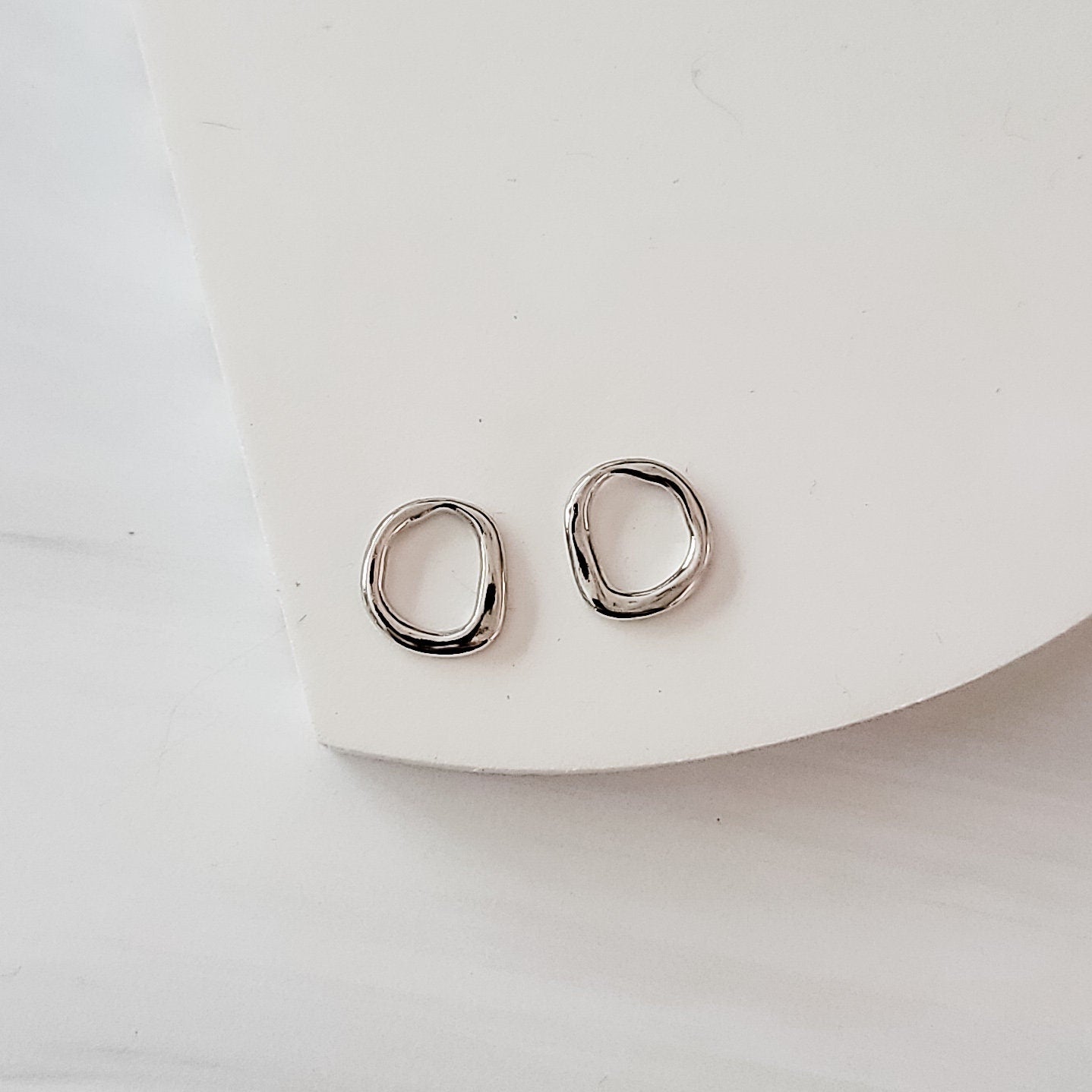 12mm Silver Circle Alloy Twisted Linking Rings, 10 Pieces