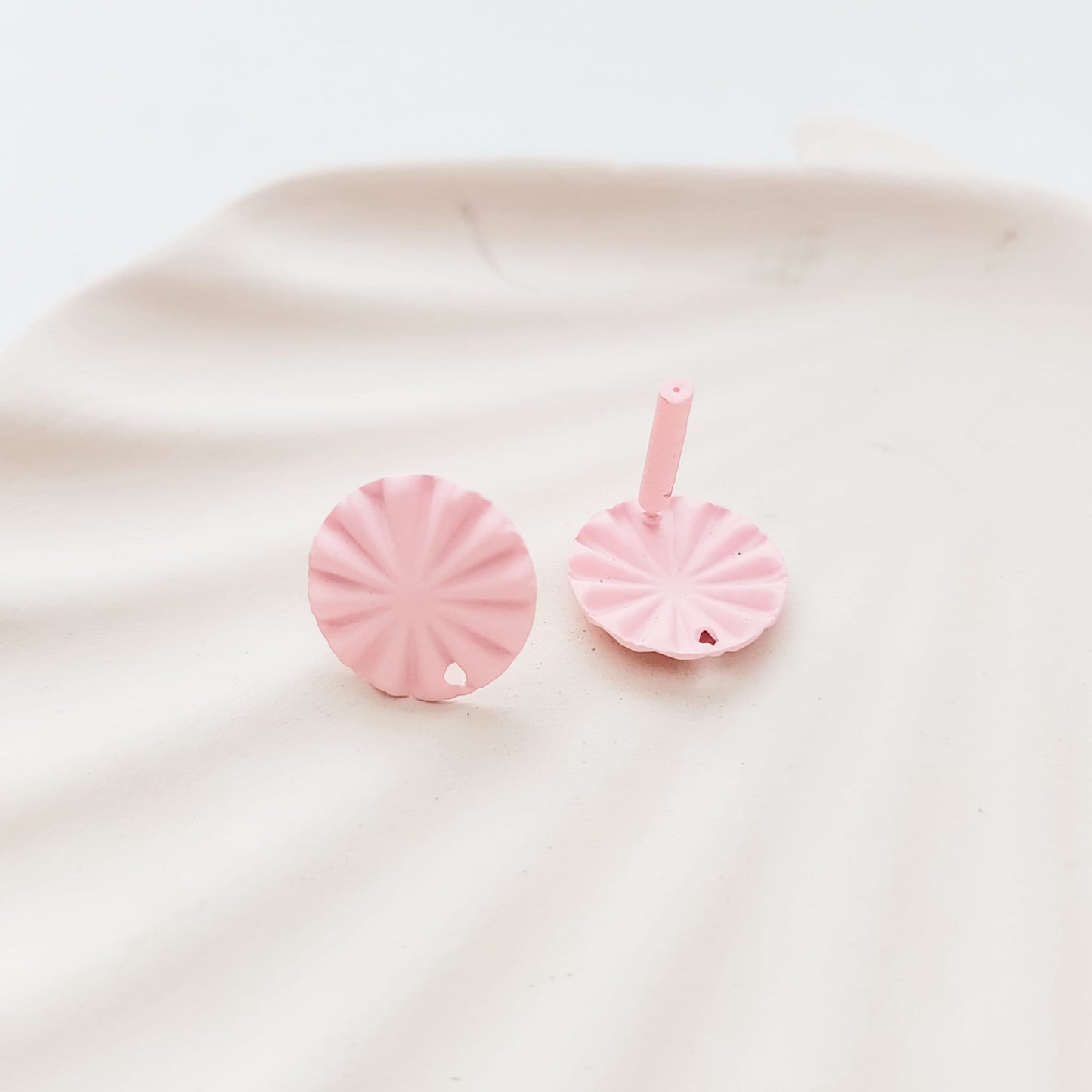 BLUSH PINK Starburst Circle Stud Connectors (17 mm), 10 Pieces, Stud #202