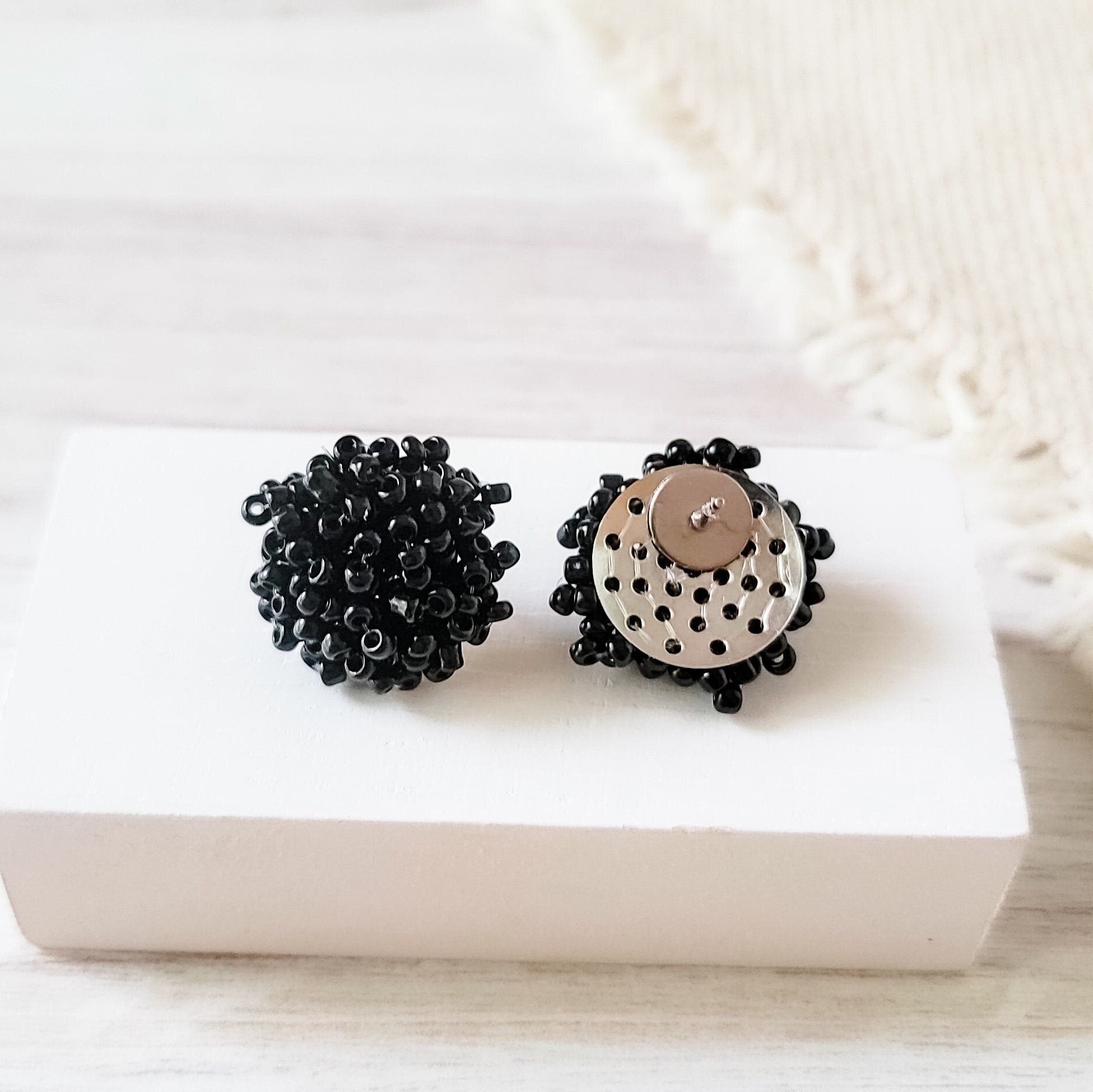 Seed Topper Black 15mm Small Seed Bead Topper, 1 Pair, Seed Bead #29 – Monarch Pine
