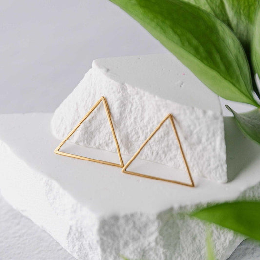 Gold Stainless Triangle Linking Rings (Smooth), 10 Pieces