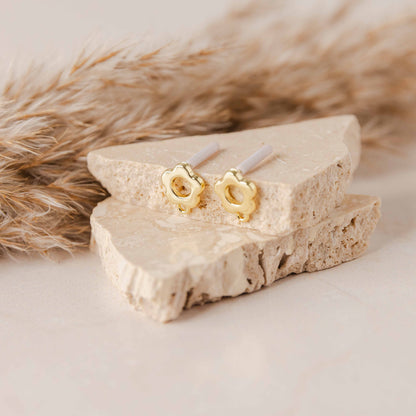 Open Flower GOLD Stud Connectors with Loops, 10 pcs, Stud #94